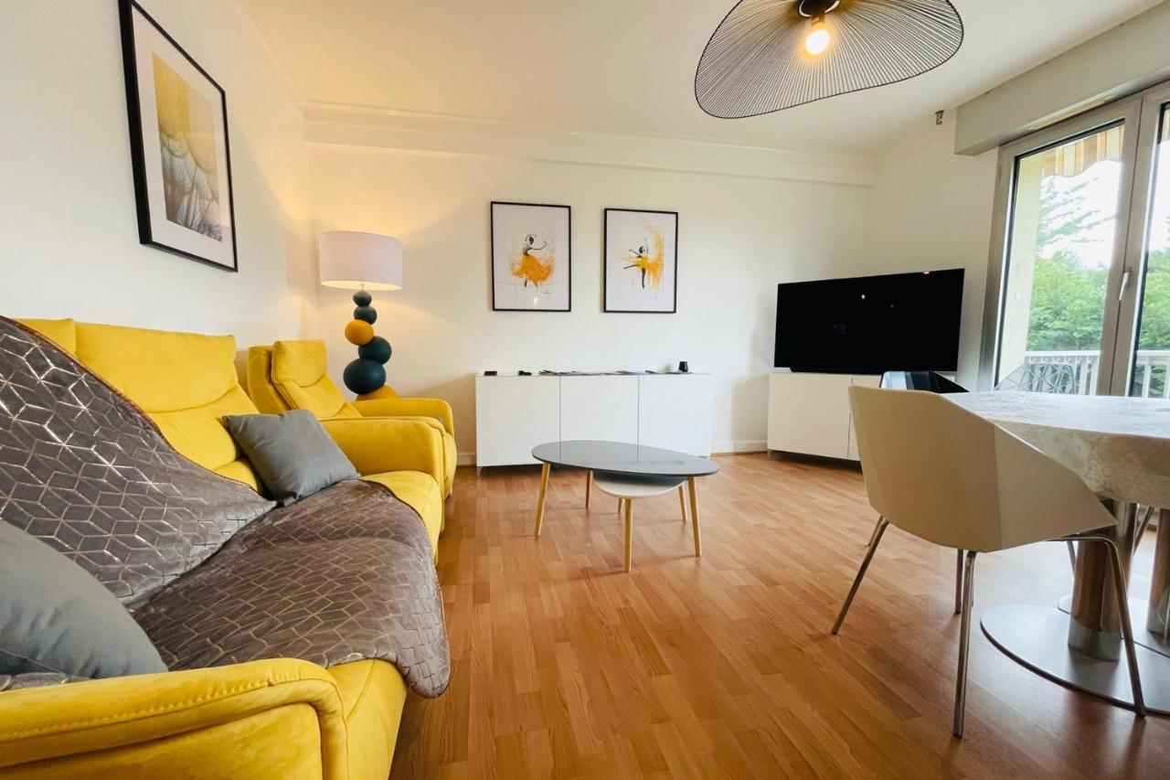 אמבואה La Belle Ferronniere Appartement Avec Environnement Paisible מראה חיצוני תמונה