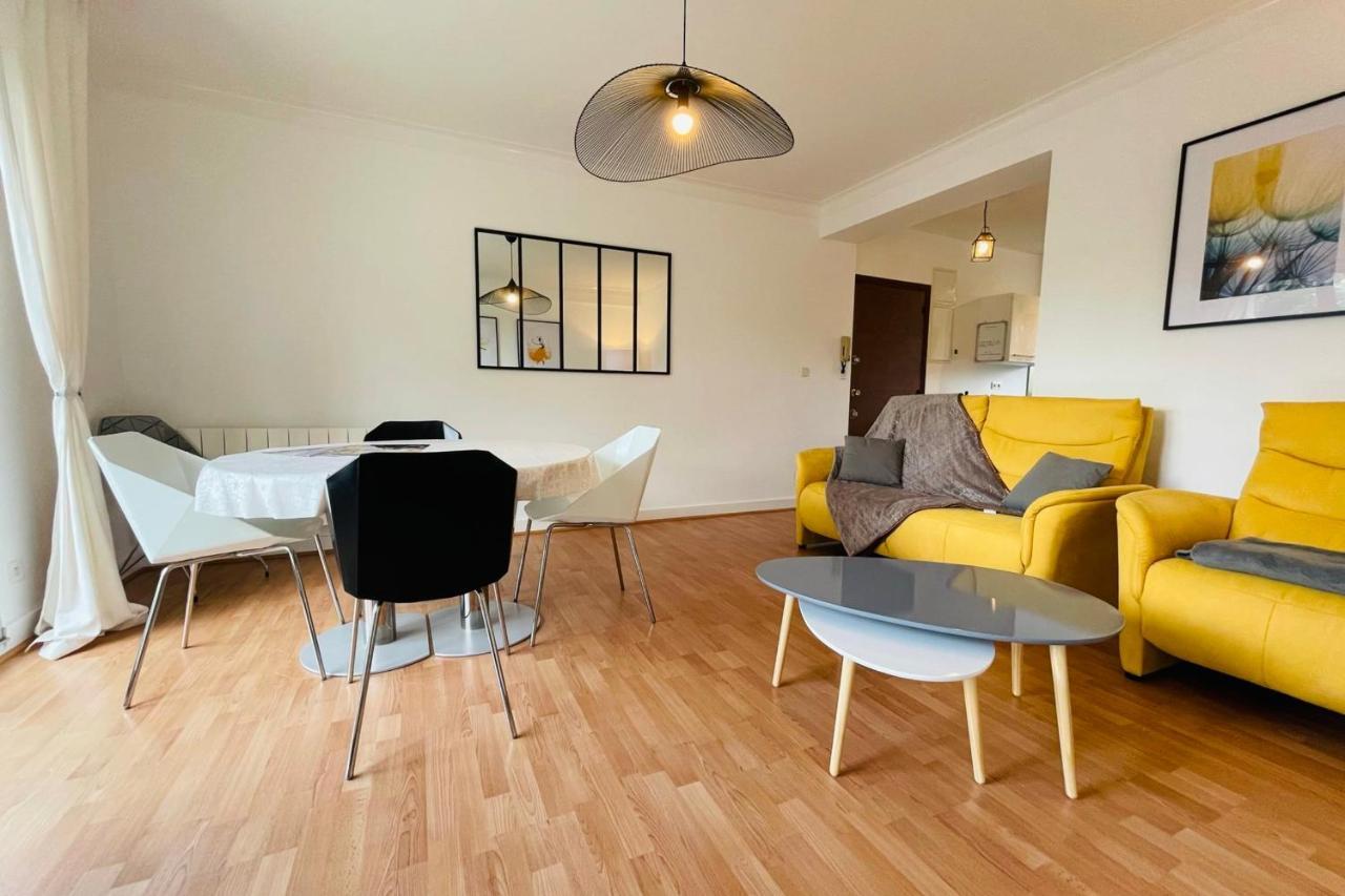 אמבואה La Belle Ferronniere Appartement Avec Environnement Paisible מראה חיצוני תמונה