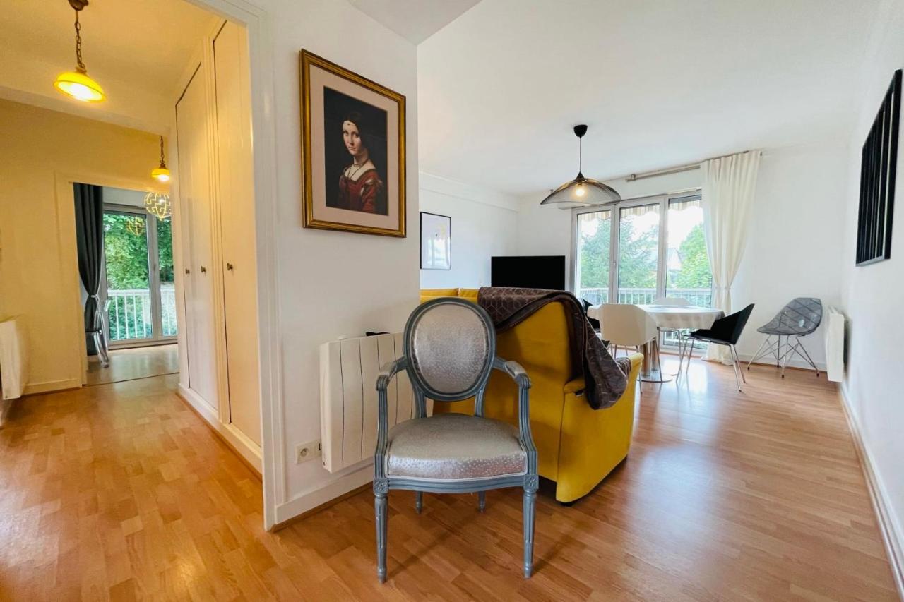 אמבואה La Belle Ferronniere Appartement Avec Environnement Paisible מראה חיצוני תמונה